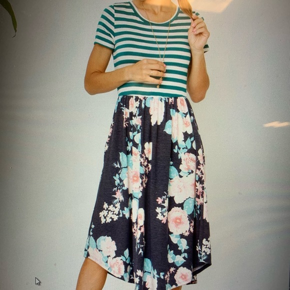 Egy Dresses & Skirts - Cute Never Worn Dress 👗